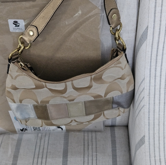 Rare Coach Signature C Canvas & Leather Patent Hobo Shoulder Crossbody Purse - Picture 7 of 7